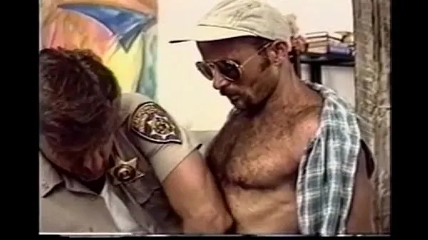 Καλύτερες vintage hairy cops ταινίες δύναμης