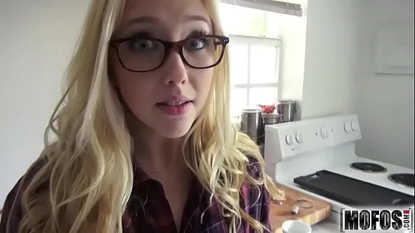 بہترین Blonde Amateur Spied on by Webcam video starring Samantha Rone پاور موویز