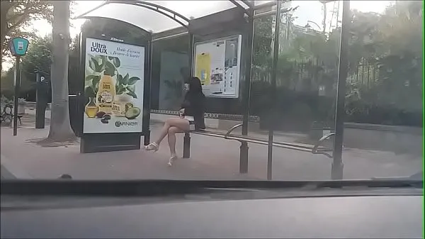 Beste bitch at a bus stop power-filmer