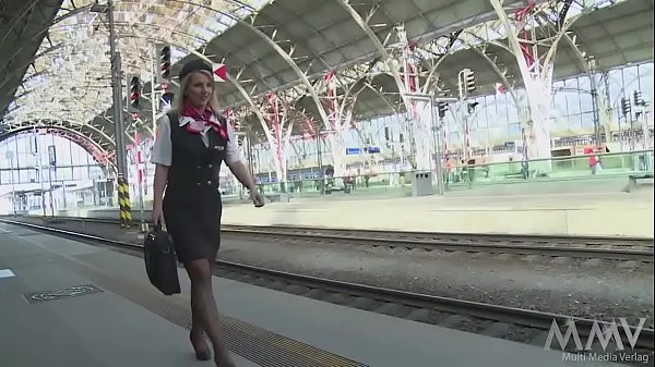 Meilleurs Une réunion à la gare et il est déjà dans l'esplanade films puissants