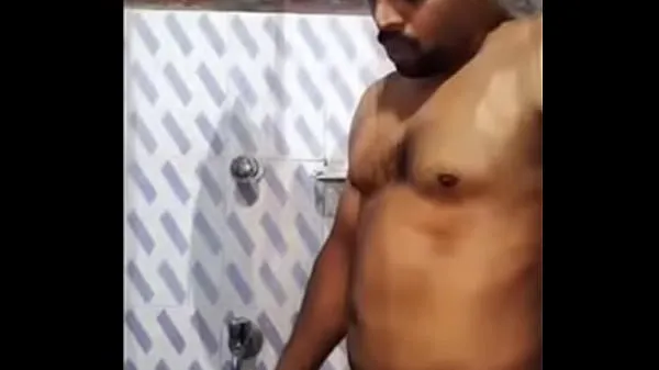 最好的 Tamil guy mastubate in shower 动力电影