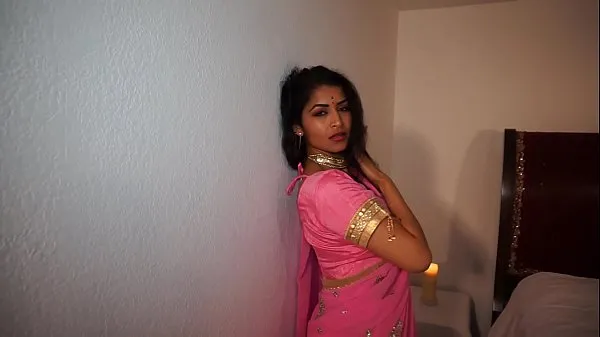 最好的 Seductive Dance by Mature Indian on Hindi song - Maya 动力电影