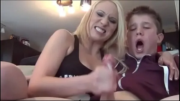 Beste Lucky being jacked off by hot blondes power-filmer