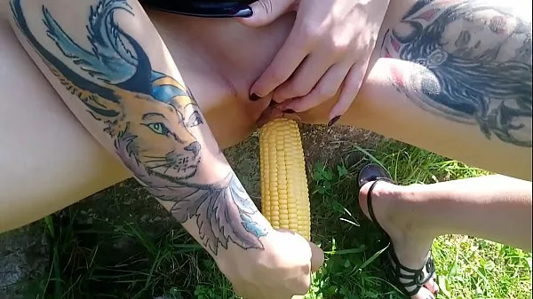 Best Shameless Lucy Ravenblood pleasure her cunt with corn outdoor in the sunshine power Movies