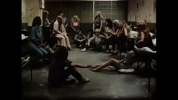 Bästa Chained Heat (alternate title: Das Frauenlager in West Germany) is a 1983 American-German exploitation film in the women-in-prison genre power-filmerna