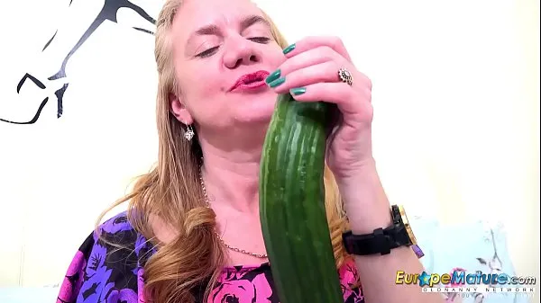 Nejlepší EuropeMaturE One Mature Her Cucumber and Her Toy silné filmy