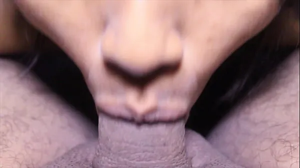 Beste Sucking and sucking his cock very rich and he cums all over my face a lot of semen in my little mouth and face krachtige films