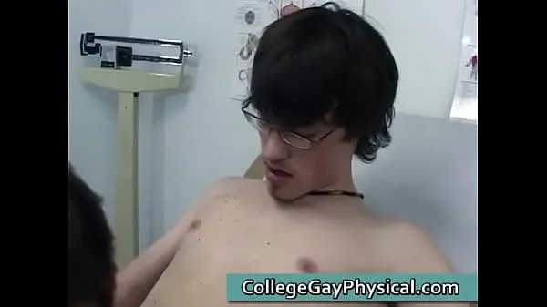 أفضل Cute gay guy comes to the doctor gays أفلام القوة