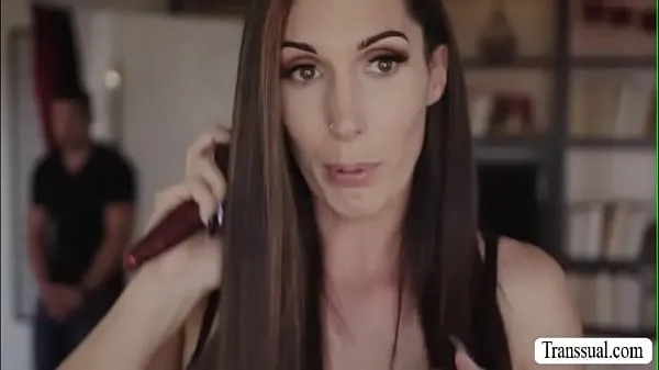 Bedste Stepson bangs the ass of her trans stepmom power-film