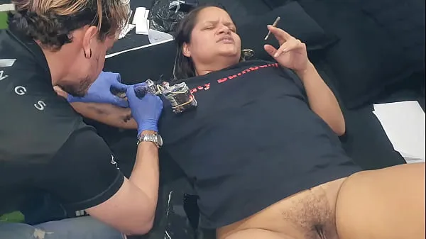 Best My wife offers to Tattoo Pervert her pussy in exchange for the tattoo. German Tattoo Artist - Gatopg2019 power Movies