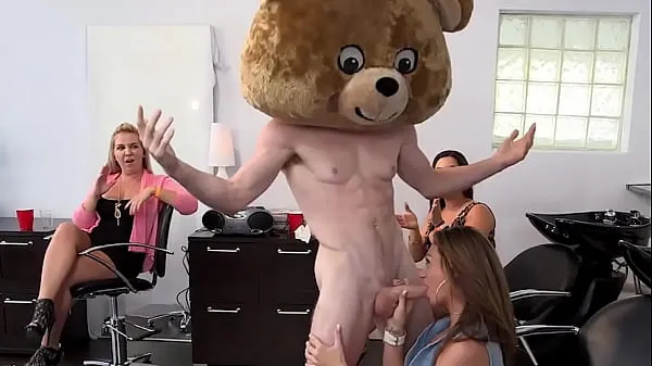 Meilleurs DANCING BEAR - Ces salopes veulent de la bite, elles vont en avoir films puissants