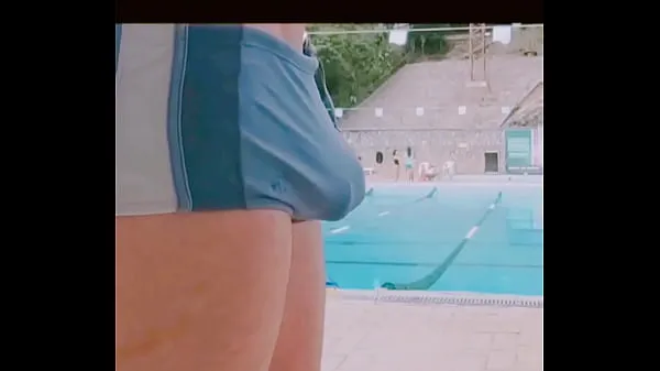 En iyi Pauzudo de sunga na piscina do clube güçlü Filmler