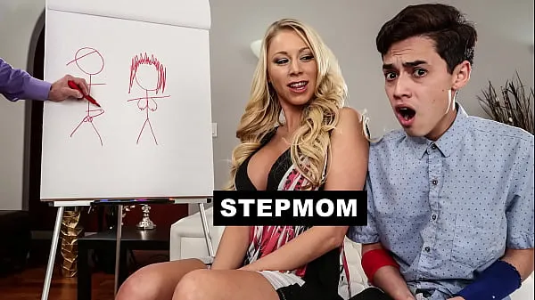 Beste Stepmom Katie Morgan Helps Juan El Caballo Loco Lose His Virginity krachtige films